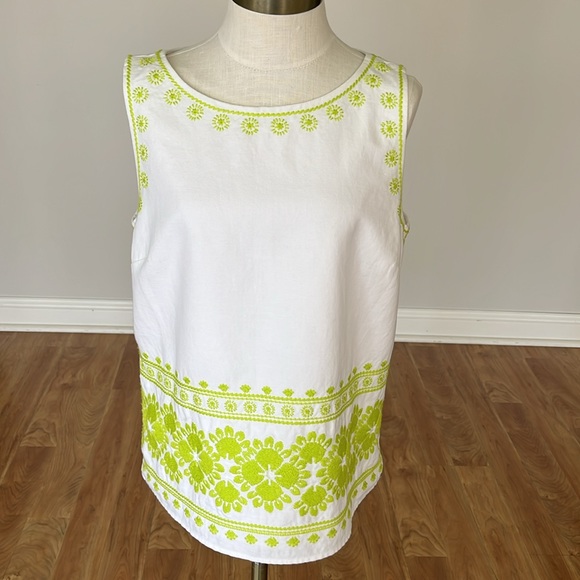 Vineyard Vines neon green and white embroidered sleeveless top size 10 - Picture 3 of 11
